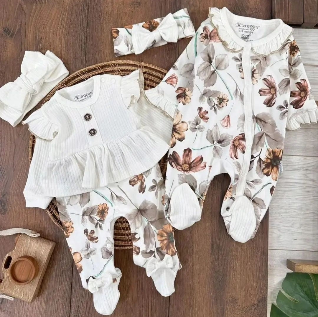 Baby overall set 🤍