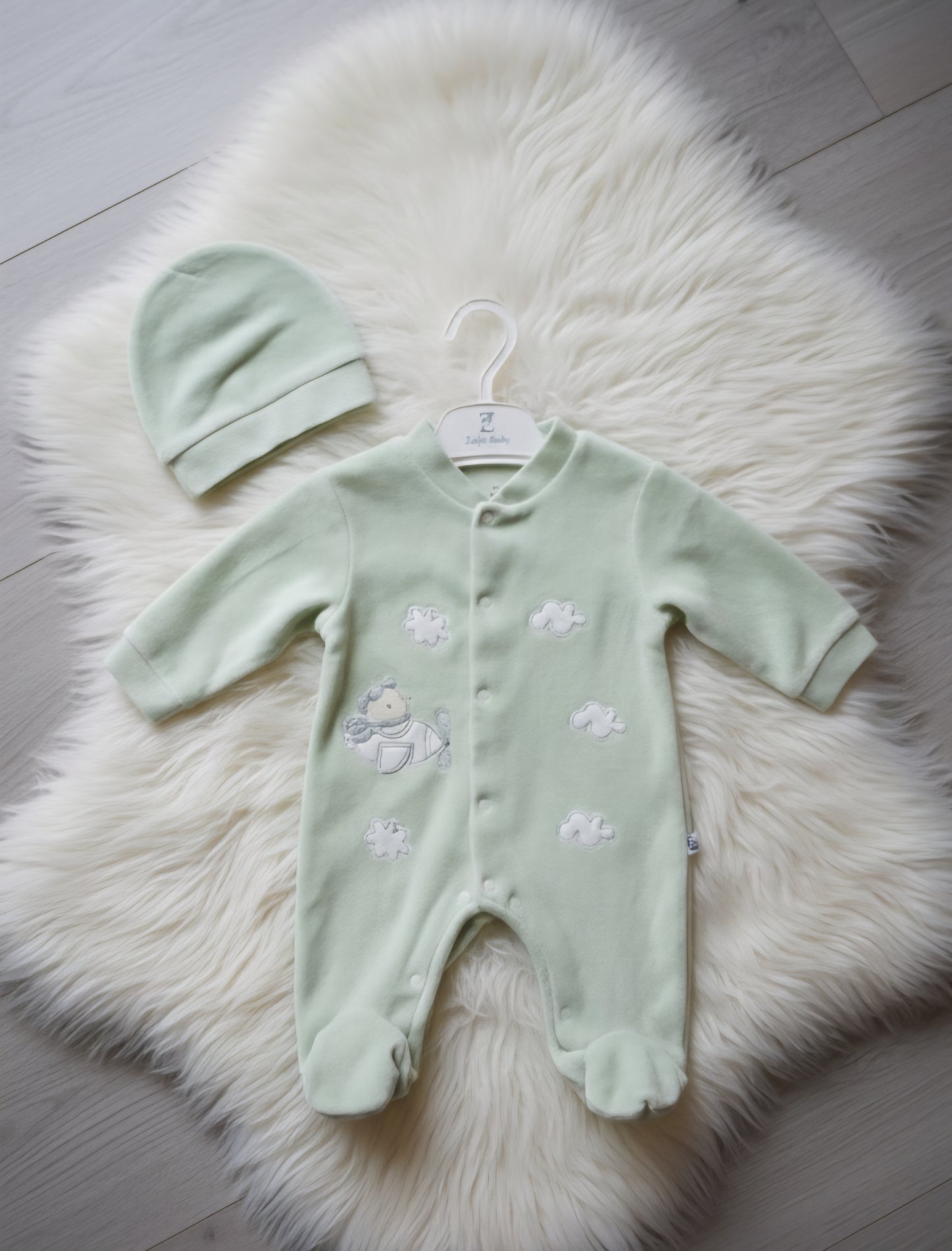 افرهول مخمل مع طقية