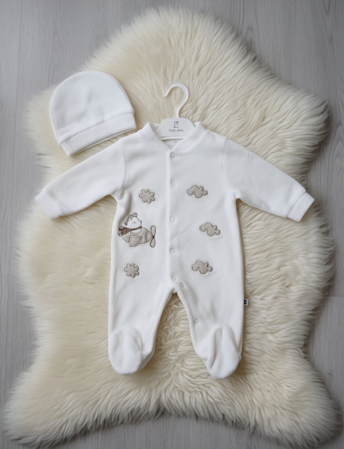 افرهول مخمل مع طقية